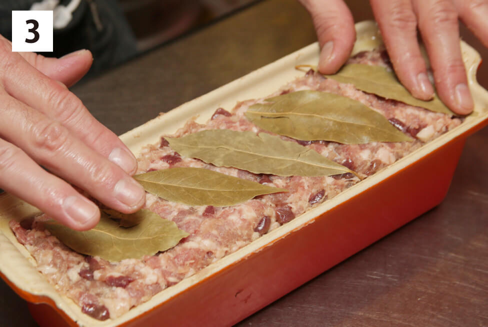 アグー豚肉のパテ・ド・カンパーニュの作り方3