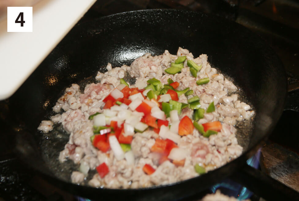 アグー豚肉のガパオライスの作り方4